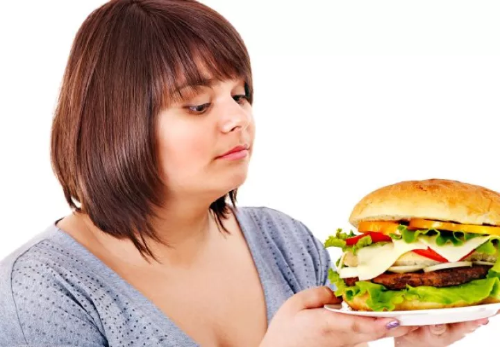 Una de cada 7 mujeres padecen de obesidad en el mundo.  Cortesía