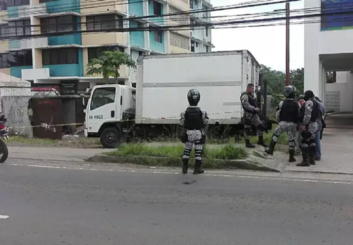 La Policía Nacional también logró recuperar parte del dinero robado, del cual se intentaron deshacer los asaltantes. Foto/Eric Montenegro