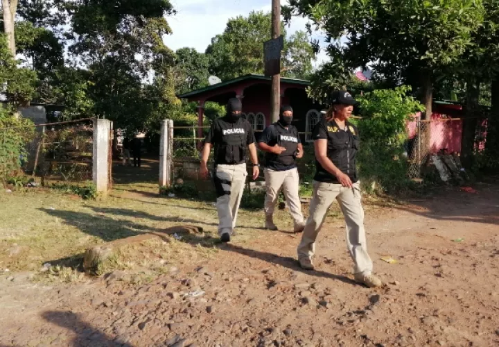 Operativos, allanamientos, detenciones para bajar la violencia en La Chorrera. Foto/Eric Montenegro