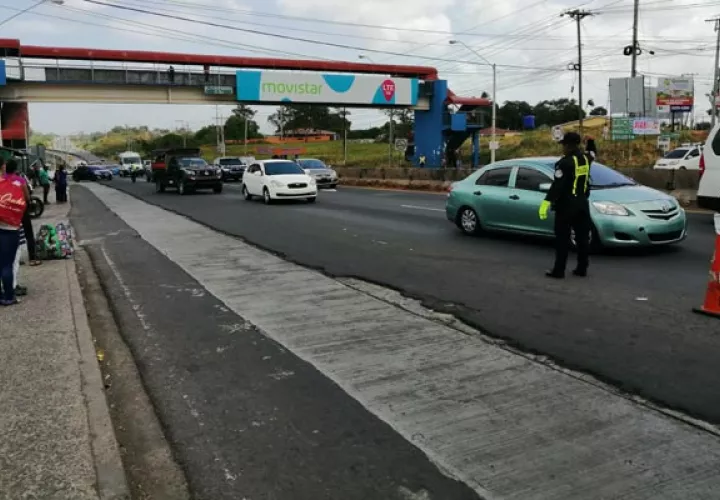 Las autoridades le solicitan a los conductores tomar precauciones al manejar. Foto/Eric Montenegro