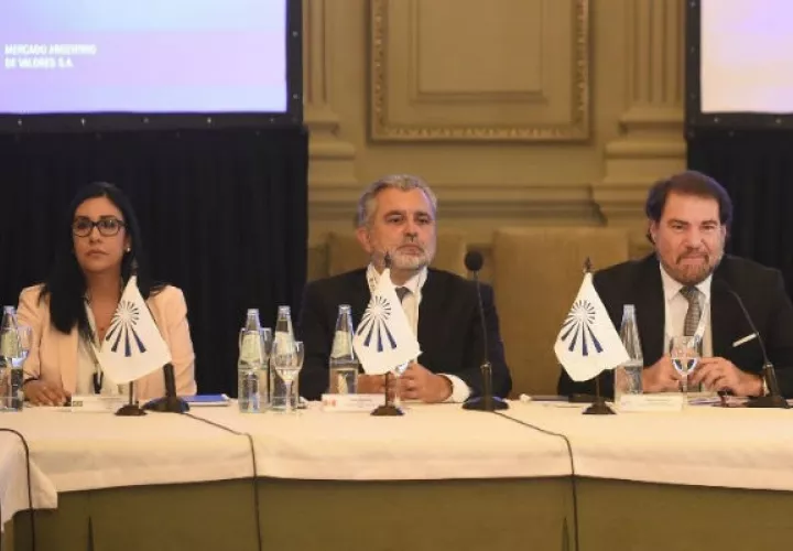 Olga Cantilloes vicepresidenta ejecutiva y gerente general de la Bolsa de Valores de Panamá (BVP).