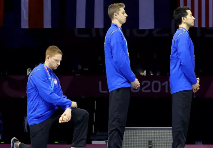 Race Imboden, quien protestó en los Juegos Panamericanos al arrodillarse, dijo que cree que algunos atletas se manifestarán sin importar las consecuencias. Foto/ Juan Ponce/EPA, vía Shutterstock.