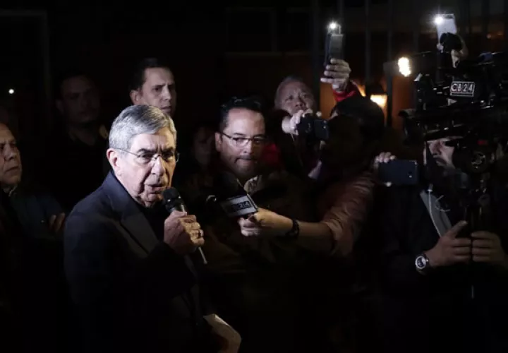 El expresidente Óscar Arias, está envuelto en un escabroso caso de presunto acoso sexual. FOTO/EFE