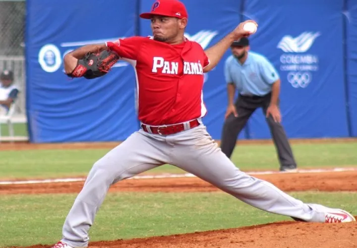 Panamá busca un cupo a Lima.