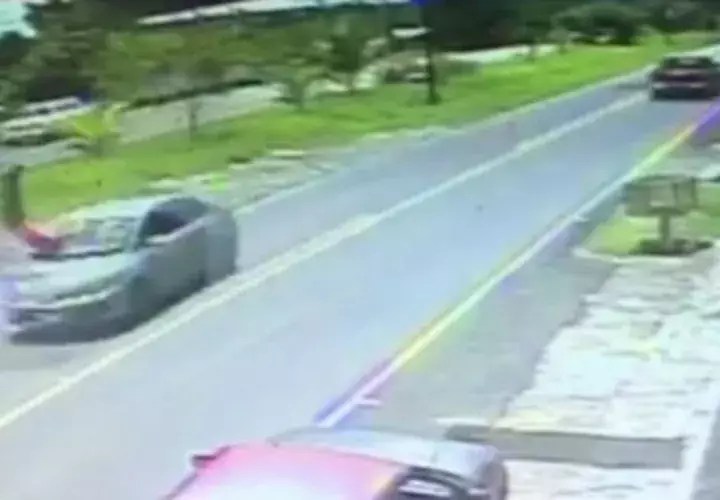 Una cámara de video  captó el momento del atropello. Foto: Mayra Madrid. 