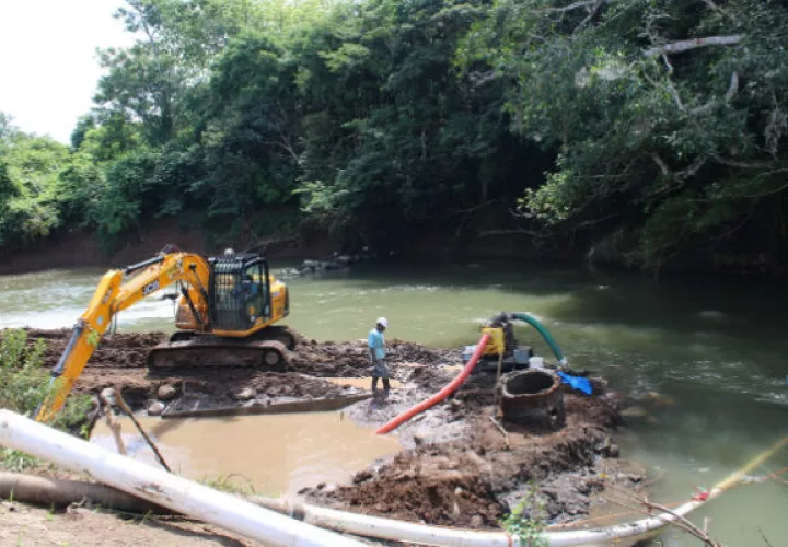 Pariteños, en la provincia de Herrera, se han acostumbrado a no tener agua en sus hogares. 