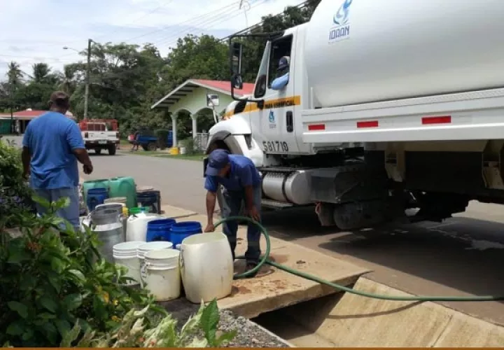 Nuevamente los pariteños se quedan sin el servicio de agua potable. Foto/Thays Domínguez
