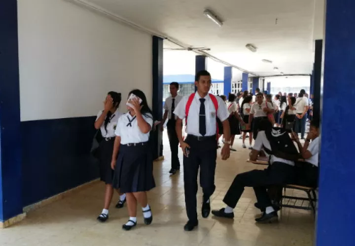 Estudiantes respaldan el llamado a paro. Foto: Eric A. Montenegro.
