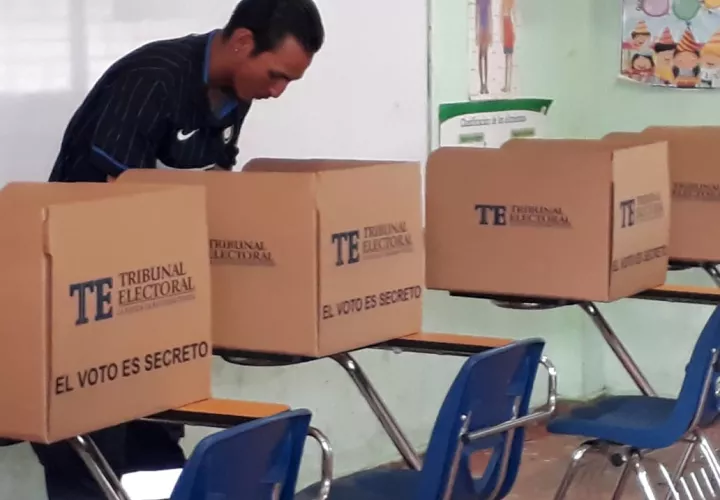 En las últimas elecciones acudieron a votar el 76% de los habilitados. Foto de Archivo