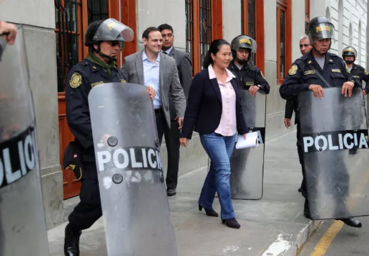 De los once imputados para los que el fiscal a cargo del caso solicitó tres años de prisión preventiva, el juez Richard Concepción Carhuancho, del Primer Juzgado Nacional de Investigación Preparatoria, aceptó el pedido sobre siete de ellos, ya sea por obstrucción a la justicia o por haberse fugado.