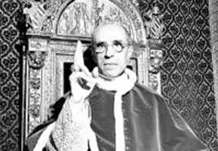 El pontificado de Pío XII fue muy criticado por presuntamente haber guardado silencio sobre el Holocausto. FOTO/AP