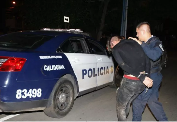 El agente policial fue llevado al Hospital Santo Tomás.