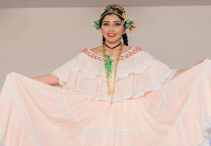 Las Damas de La Pollera ofrecerán la conferencia "La Pollera Veragüense". /Foto Tomada de Facebook