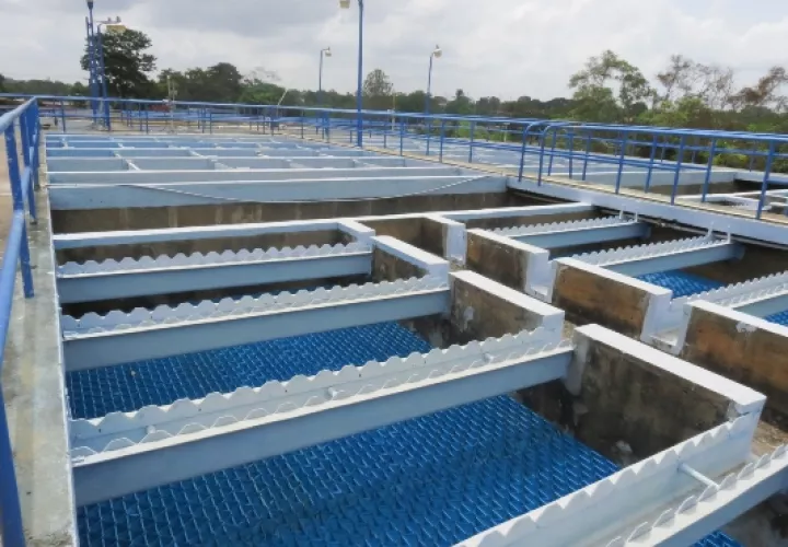 La paralización de esta potabilizadora, la cual genera siete millones de galones diarios de agua potable, afecta Loma de Mastranto, El Progreso, EL Coco en La Chorrera.