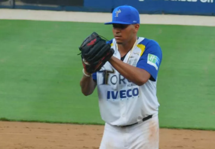 Los Toros de Herrera se apoderan del liderato en Probeis.