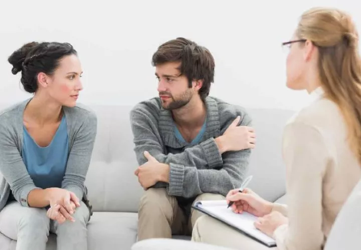 Esta situación no discrimina ningún tipo de edad, ya que lo pueden vivir tanto las parejas jóvenes como las de más edad.