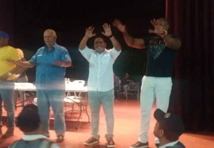 Ganadores de las legislativas en circuito 3-1; Mariano López y Jairo Salazar, ambos por el PRD; Leopoldo Benedetti del CD y Pedro Torres por el Panameñismo. Foto/Diómedes Sánchez