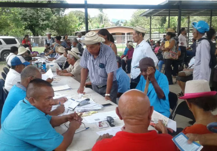 El programa  120 a los 65, cuenta con 255 mil 600 beneficiarios.