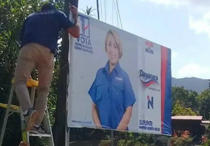 La propaganda política debe ser retirada el 2 de mayo a las 12 medianoche.