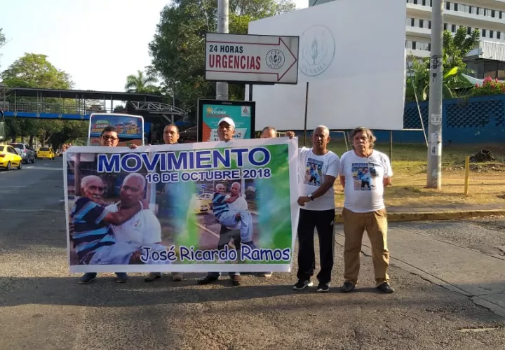 Protesta en el Complejo Hospitalario Arnulfo Arias Madrid. 