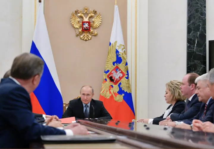 Vladímir Putin asegura que EE.UU. ya siguió la misma estrategia en 2002 cuando abandonó también el tratado de defensa antimisiles,. FOTO/AP