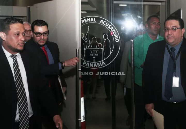 Querellantes y fiscalía se han dividido en varios grupos para apelar ante el Sistema Penal Acusatorio, el fallo de no culpabilidad de Ricardo Martinelli. Foto de Víctor Arosemena 