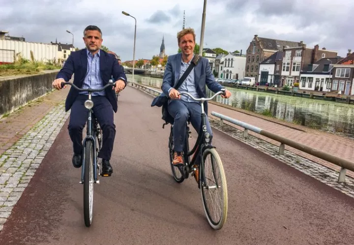 Rafael Sabonge hizo un recorrido de 3 kilómetros en la ciudad holandesa de Delft. Foto: @NLinPanama.