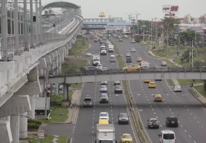 Odebrecht y FCC también construye la Línea 2 del Metro. Archivo