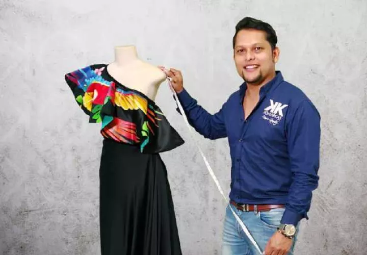 Artista y diseñador Ramiro González. 