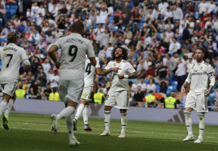 Sergio Ramos se lamenta de haber fallado un gol. Foto AP