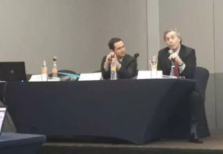 Esperan recesión en EE.UU. en los próximos dos años, según Luis De la Calle, exsubsecretario de Economía de México (dcha.). /Foto Yéssika Valdés