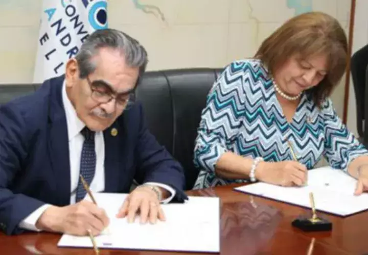 Día de la firma de los acuerdos. Cortesía.