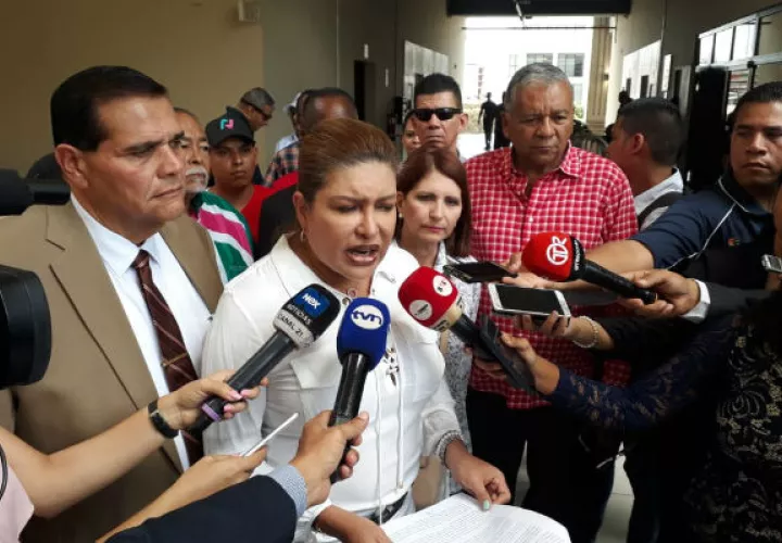 No hay razón legal para impedir las candidaturas de Ricardo Martinelli, según juristas y políticos.