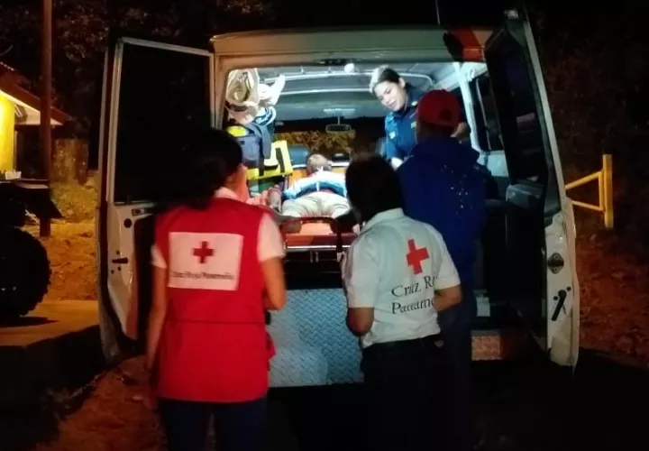 varios excursionistas han tenido que ser socorridos por afectaciones en su salud. Foto/Mayra Madrid