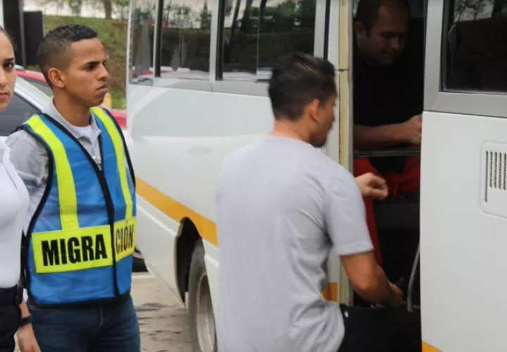 Los extranjeros que fueron retenidos en este operativo serán sancionadas conforme a la Ley 3 del 22 de febrero de 2008.
