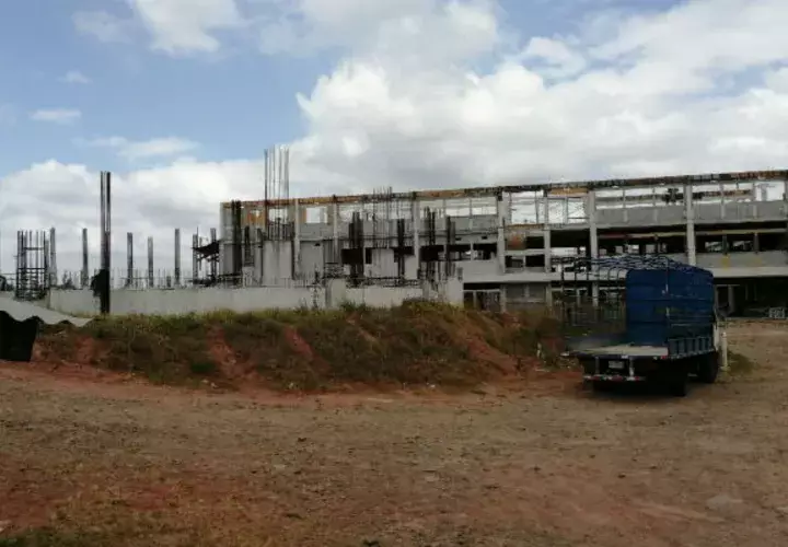 Estructuras del nuevo CEBG República de Costa Rica. Foto: E. A. Montenegro.