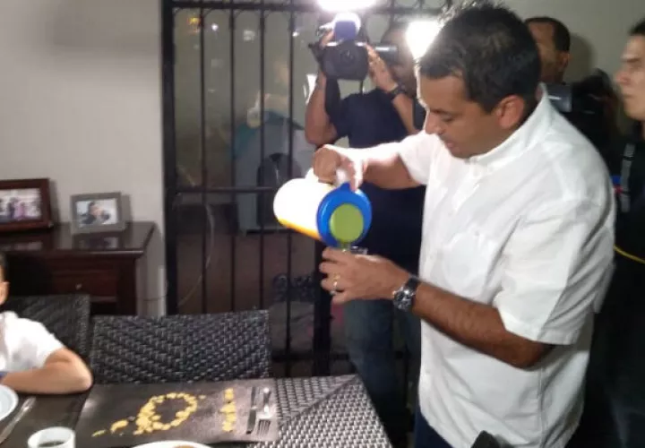 Con diferentes actividades los candidatos presidenciales iniciaron el día electoral.