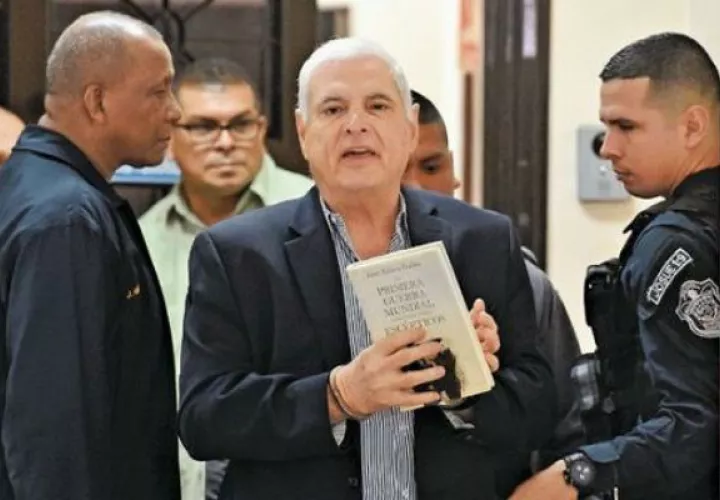 El juicio oral contra el expresidente Ricardo Martinelli se reanudó este viernes.