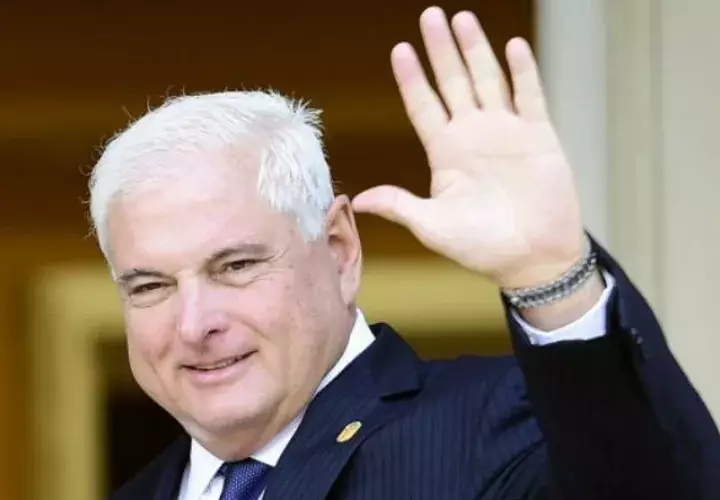 Expresidente Ricardo Martinelli sigue sumando firmas. Foto: EPASA