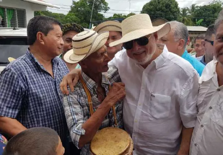 Ricardo Martinelli fue recibido por simpatizantes  de su partido y de su gestión gubernamental. Thays Domínguez
