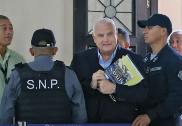 Expresidente Ricardo Martinelli explica en Twitter para qué usa el medicamento Cialis. Foto: Panamá América.