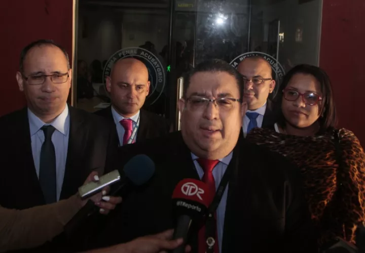 Ricaurte González fue quien manifestó que la fiscalía no presentaría más testigos en juicio a Ricardo Martinelli.