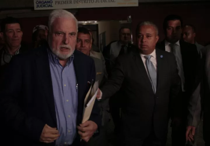 El exmandatario anunció que procederá civil y penalmente contra todos los que tuvieron que ver con lo que consideró una "patraña". Foto de Víctor Arosemena