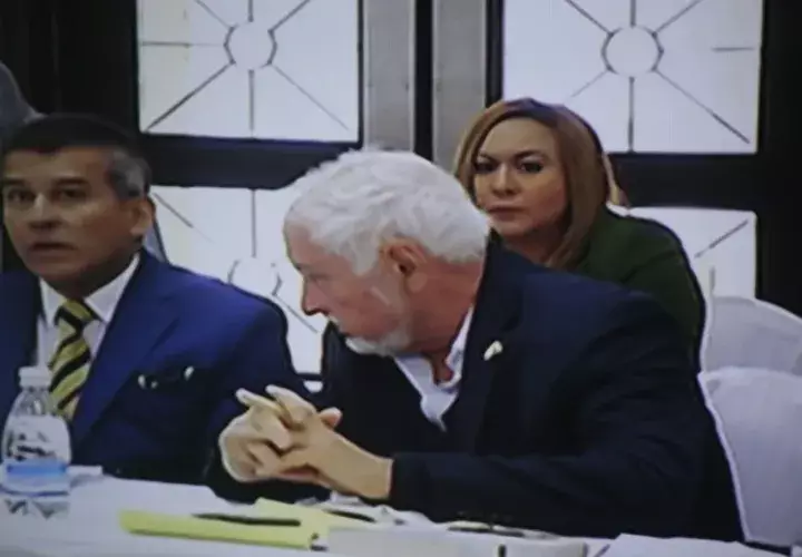 El expresidente Ricardo Martinelli también espera una aprobación para realizarse un cateterismo. Foto: Víctor Arosemena/Panamá América