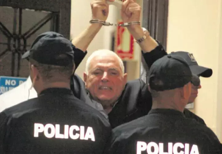 Antes y después de cada audiencia, el expresidente aprovecha para denunciar que el Gobierno de Varela atenta contra su vida y sus derechos fundamentales. /Foto Archivo