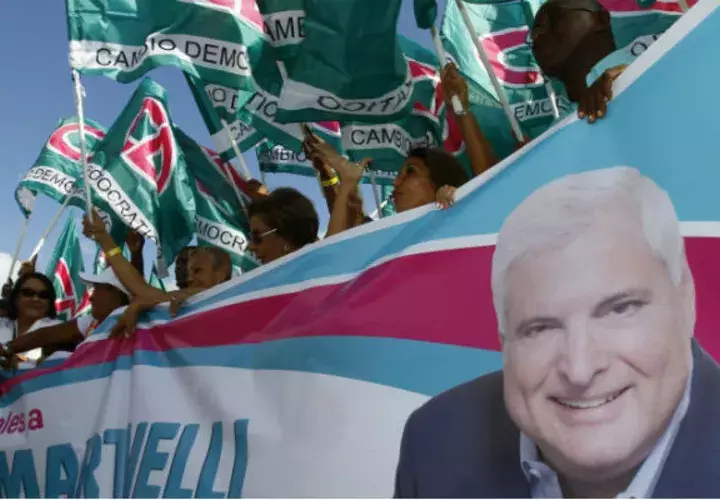 La mediación del fundador de Cambio Democrático hace posible la unión de corrientes internas, hasta hace poco confrontadas.  Edward Santos