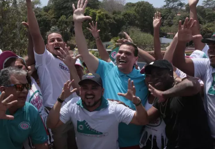 Ricardo Martinelli es uno de los políticos más populares, según encuestas. Archivo