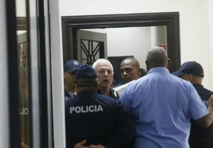 El caso “pinchazos” que se le sigue a Ricardo Martinelli pasó a la justicia ordinaria, luego de que la Corte Suprema de Justicia declinara su competencia.