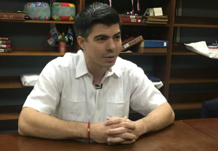 El único legado que dejará eete gobierno será el haberle rehuido a sus responsabilidades, afirma el precandidato del FAD. Foto/JC Lamboglia