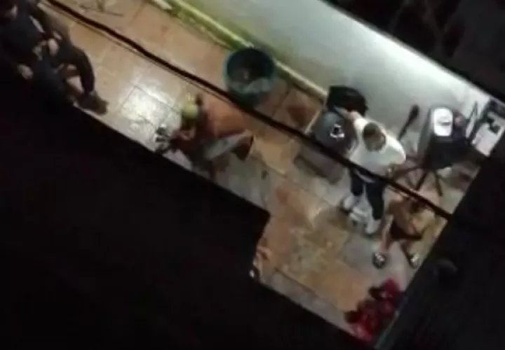 Residentes de un edificio en Perejil denunciaron la práctica de rituales donde se sacrificaron varios animales. Foto: Cortesía.